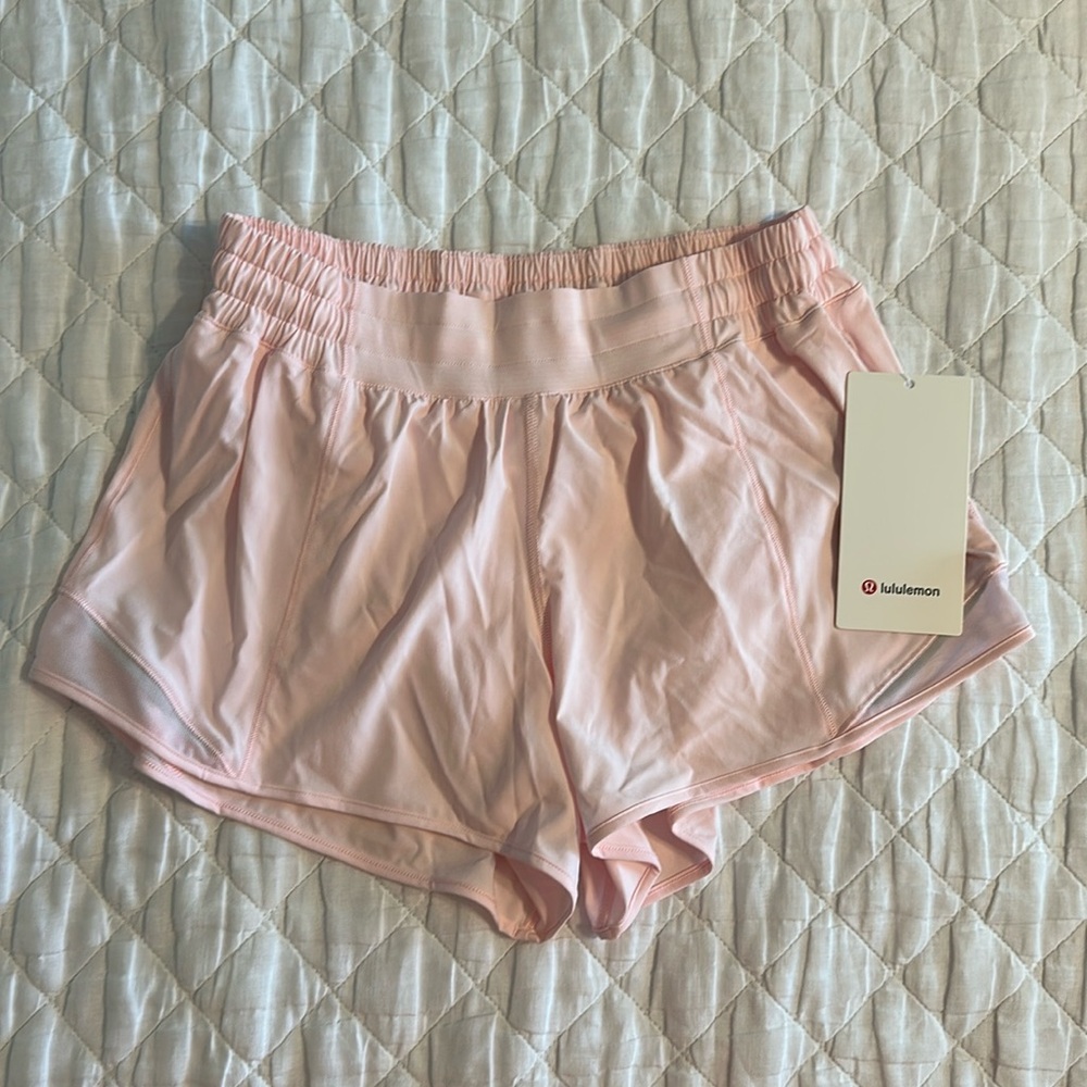 🍋lululemon hotty hots 4in size 8
